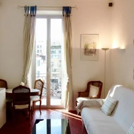 Noela Apartment